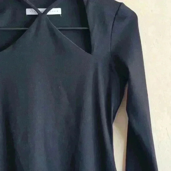 Susana monaco black long sleeve Cut-out Neckline Blouse size small - Picture 3 of 11